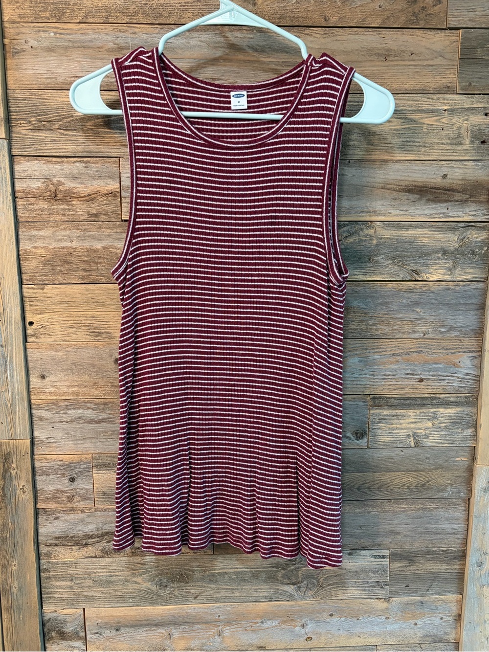 Old Navy Women's Burgundy Sleeveless Striped Tank Top* - size M